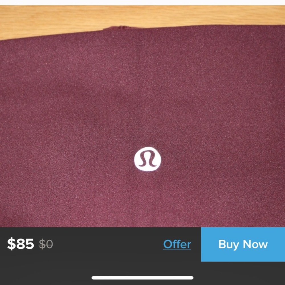 PSA! FAKE LULULEMON ALIGNS - Picture 5 of 7